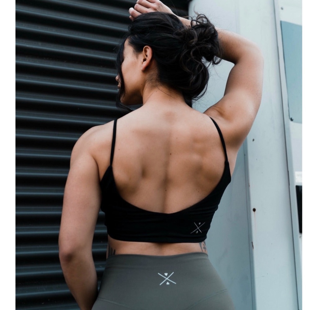 ✨FREE SPIRIT✨ Back Day Evolve Sports Bra